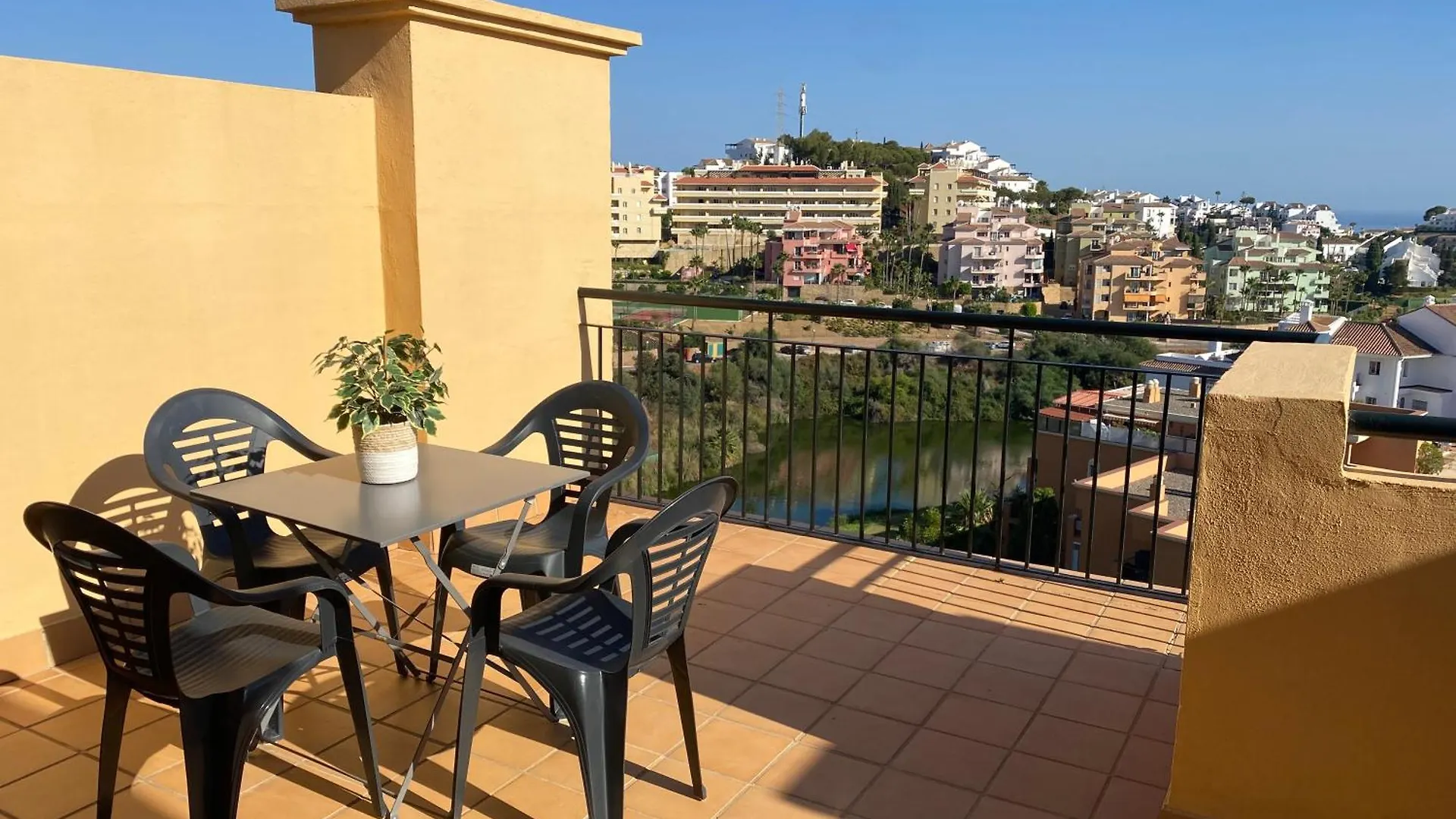 Duplex Con Piscina, Parking Y Golf Lägenhet Sitio de Calahonda